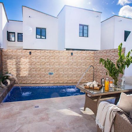 Casa Evelyn Piscina Climatizada Villa Playa Blanca  Kültér fotó