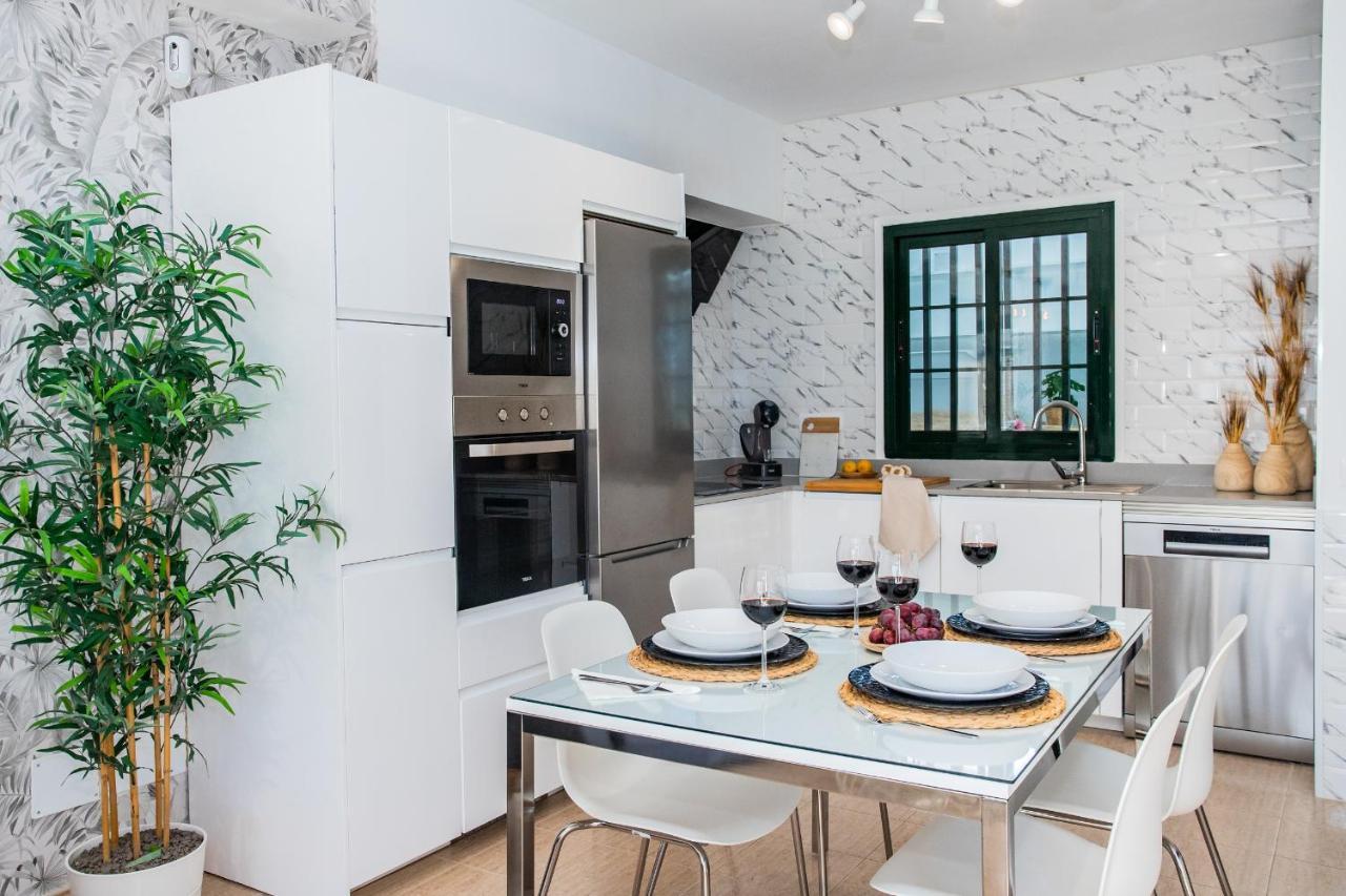 Casa Evelyn Piscina Climatizada Villa Playa Blanca  Kültér fotó