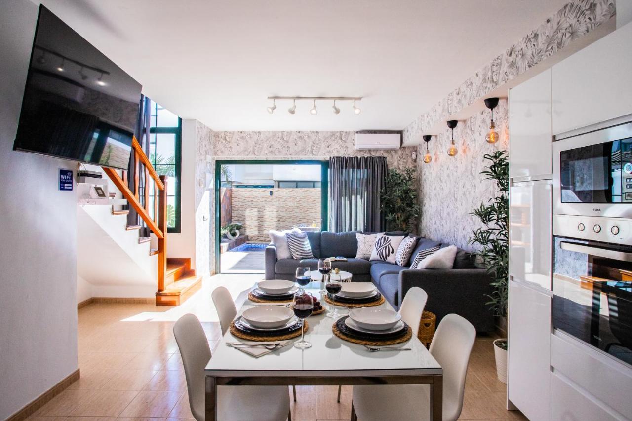 Casa Evelyn Piscina Climatizada Villa Playa Blanca  Kültér fotó